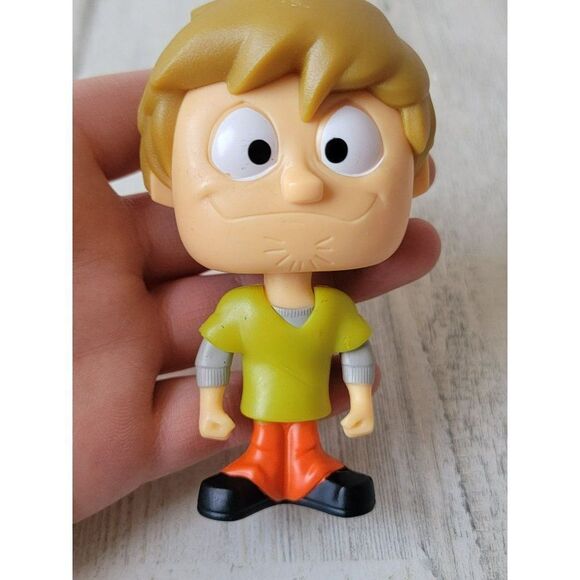 Scooby doo Shaggy McDonald's 2021 toy figure Bobble head - Picture 2 of 4